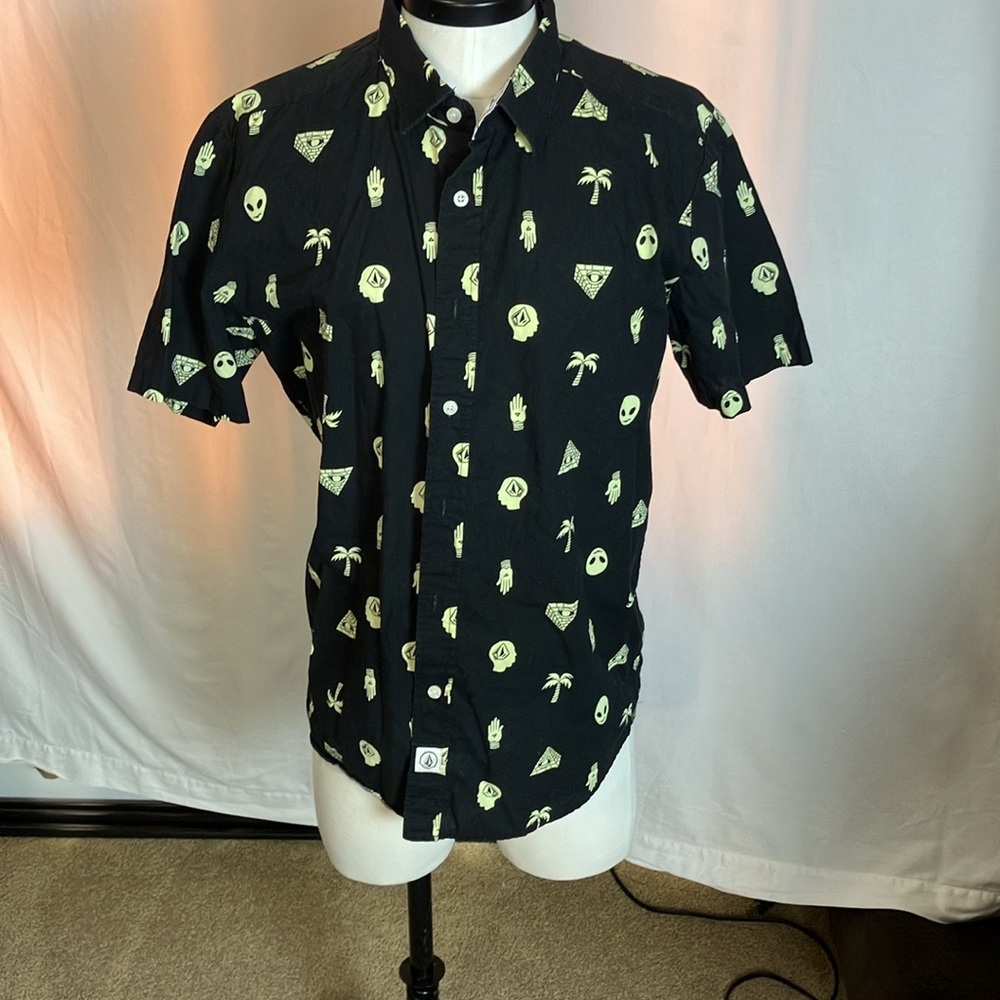 Volcom Men’s Button Up Shirt - image 3